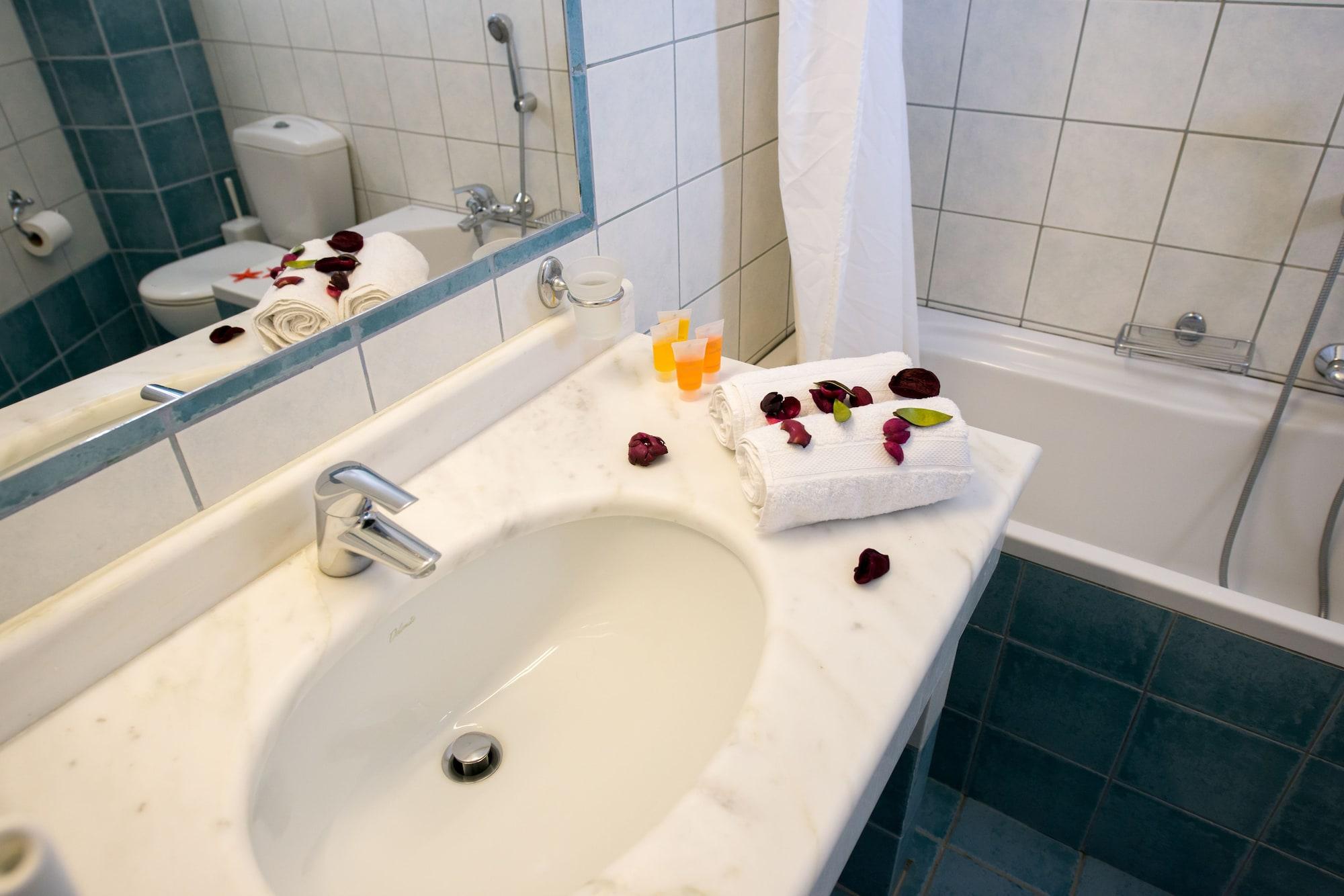 Al Mare Hotel Tsiliví Eksteriør bilde
