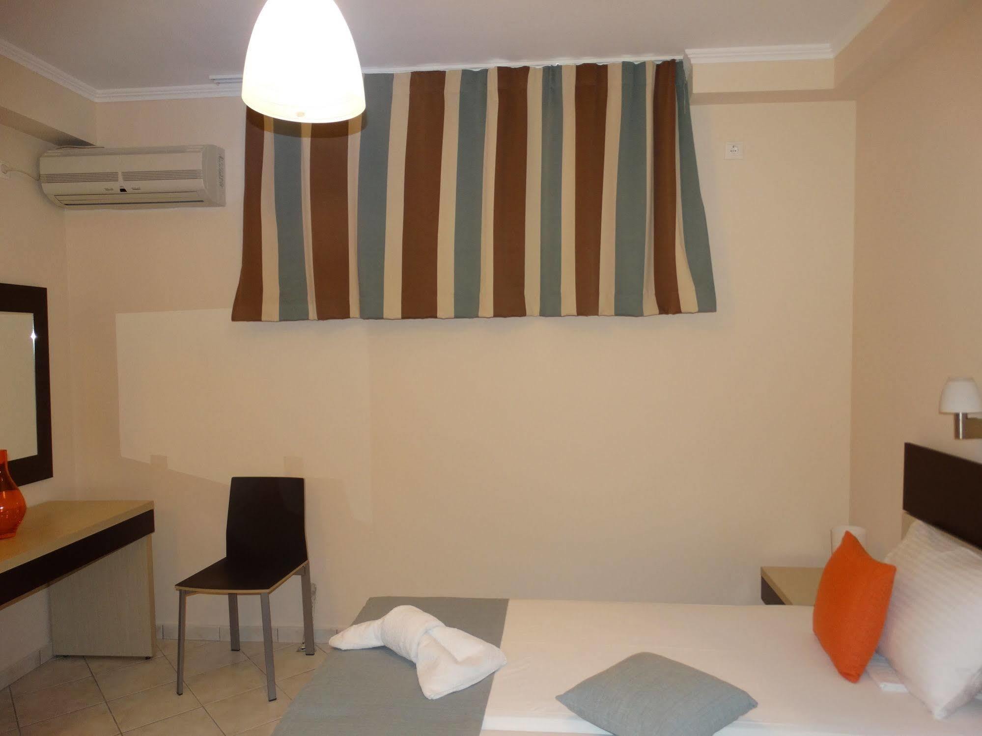 Al Mare Hotel Tsiliví Eksteriør bilde