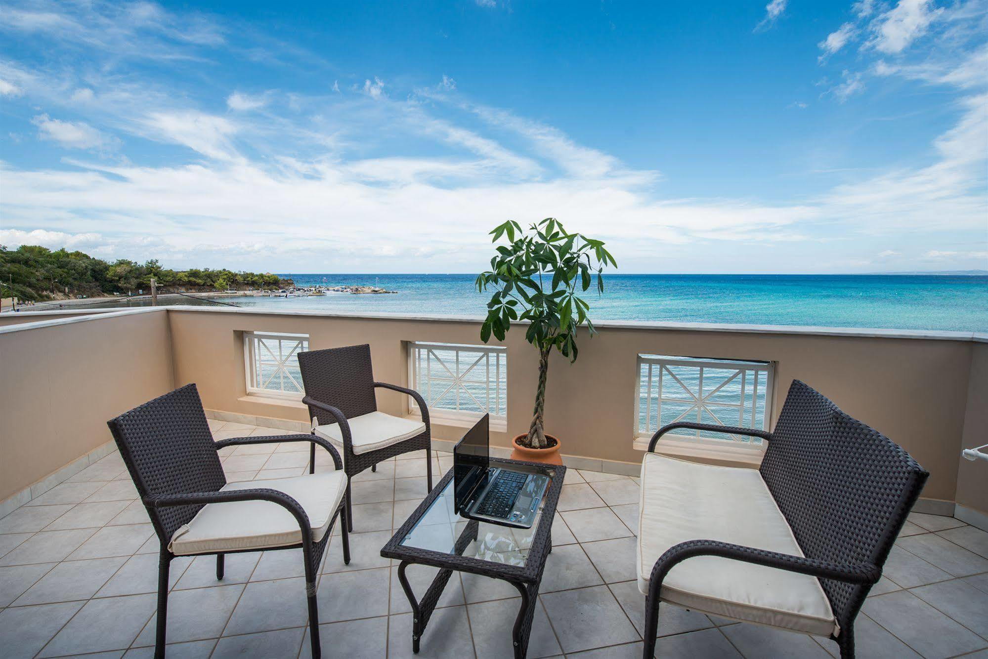 Al Mare Hotel Tsiliví Eksteriør bilde